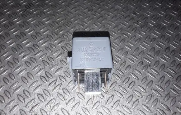 Mercedes-Benz A W169 Other relay 0025422619