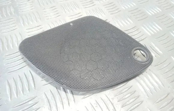 Side speaker trim/cover