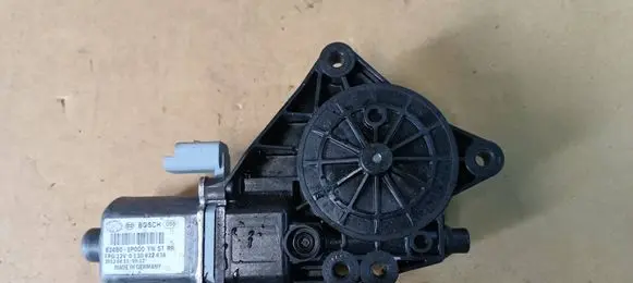 KIA Venga Front door window regulator motor 834601P000