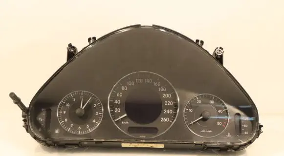 Mercedes-Benz E W211 Clock A2115405611