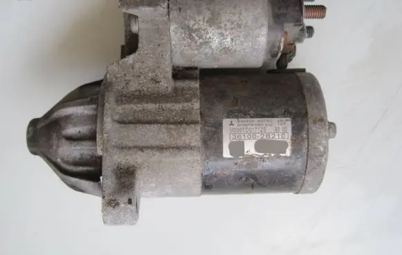 KIA Sportage Starter motor 361002B210