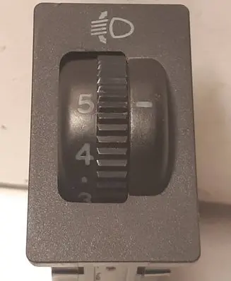 Headlight level height control switch