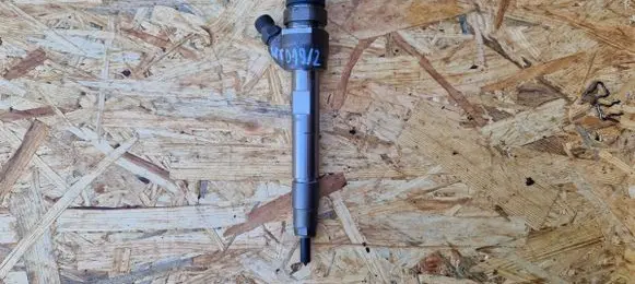 BMW 4 F36 Gran coupe Fuel injector 0445110743