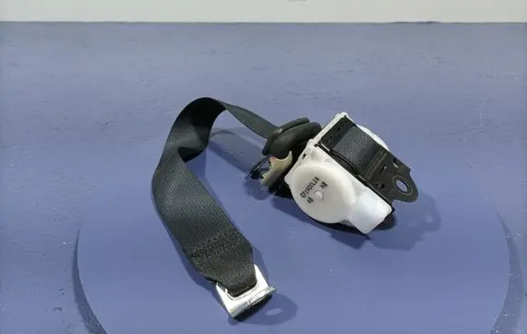 Mitsubishi Outlander Front seatbelt TK-AB2-EN313