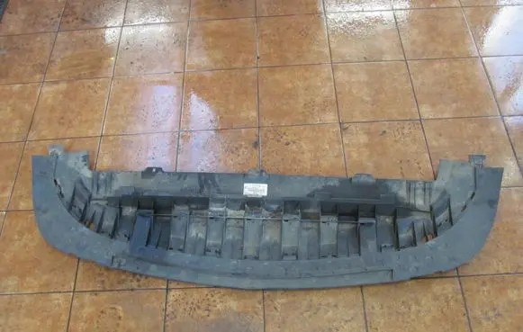 Mercedes-Benz Vito Viano W447 Front bumper skid plate/under tray 4478850036