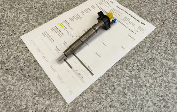 Fuel injector