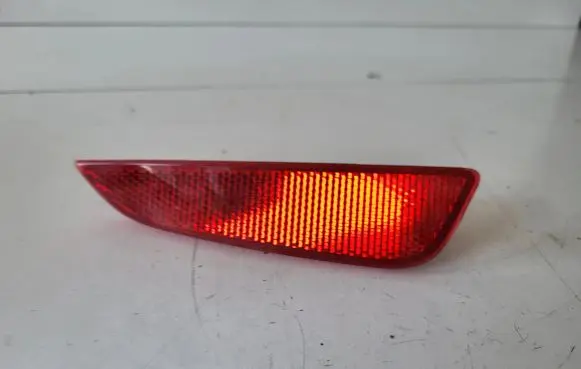 Opel Crossland X Rear tail light reflector 2122001037