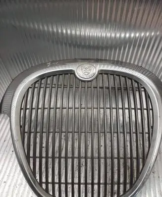 Jaguar S-Type Front bumper upper radiator grill 4R838A100AB 4R838A100DB 4R838A100CBW