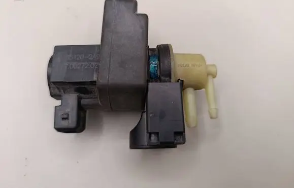 KIA Sportage Turbo solenoid valve 351202A900