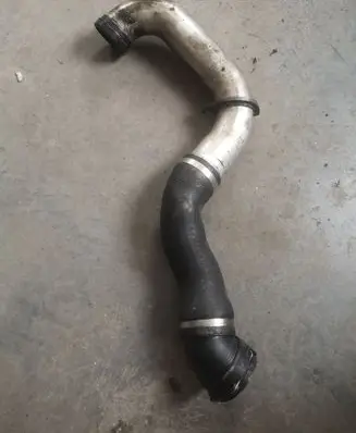 BMW 5 E60 E61 Intercooler hose/pipe 7798297