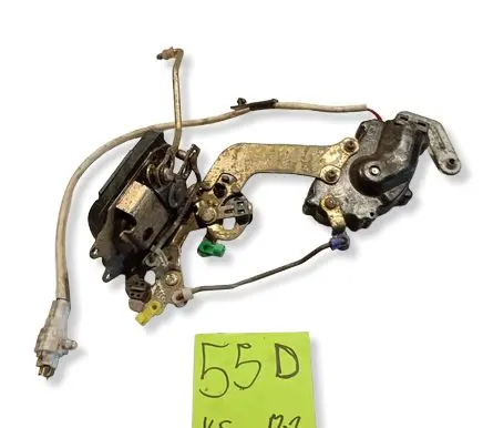 Suzuki Esteem Baleno Rear door lock 8230260G11