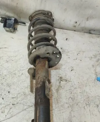 Volkswagen Touran II Front shock absorber/damper 1T0412015P 6110013D504A01