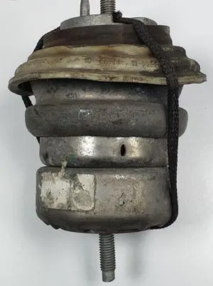 Jaguar XF X250 Engine mount vacuum valve 6W83-6A003-AD