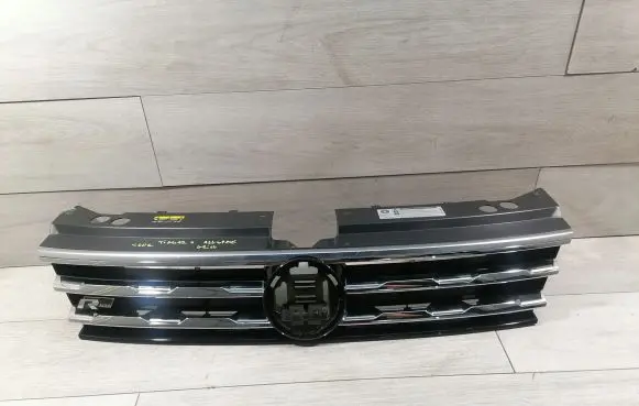 Volkswagen Tiguan Allspace Front bumper upper radiator grill 5NN853653B