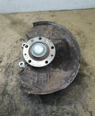 Citroen C6 Rear wheel hub