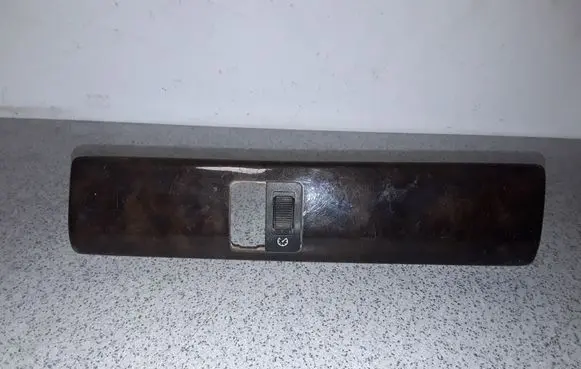 BMW 7 E38 Panel trim 61318352216