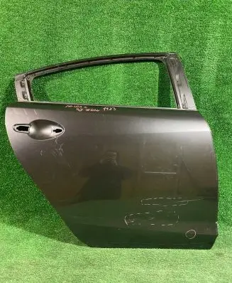 Mazda 6 Rear door
