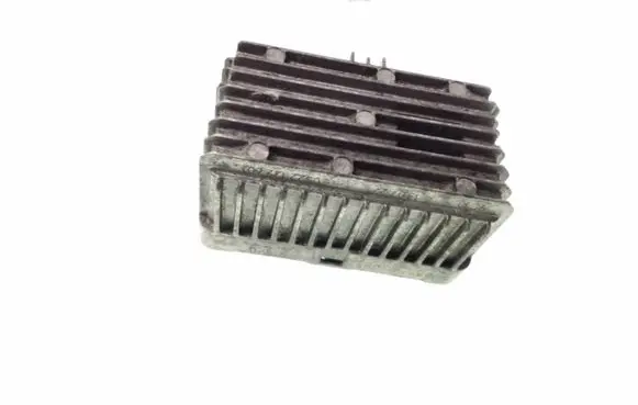 Opel Insignia A Glow plug pre-heat relay 55563423