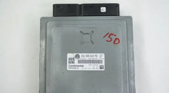 Volkswagen Golf VI Engine control unit/module 03L906023PE 5WP42939