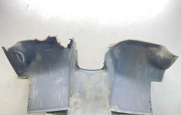 Mercedes-Benz Vito Viano W639 Front floor carpet liner A6396843202