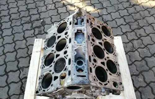 Bentley Flying Spur Engine block