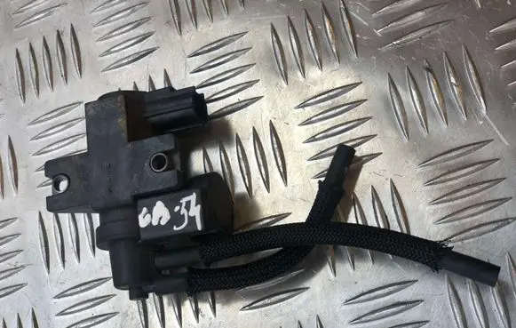 Toyota Auris 150 Turbo solenoid valve 258190R011