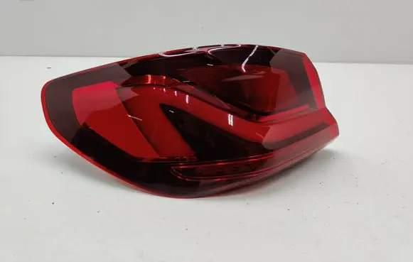 BMW 1 F40 Rear/tail lights 647503