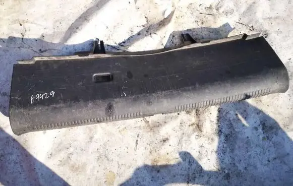 Audi A4 S4 B6 8E 8H Other trunk/boot trim element 8e5863471