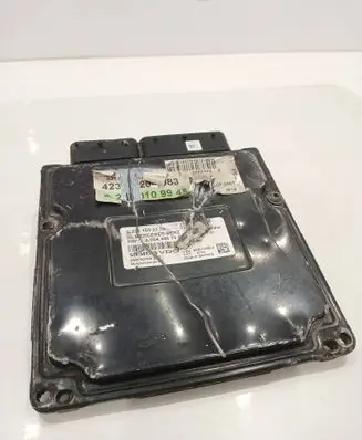 Mercedes-Benz C W204 Engine control unit/module A2711502379 5WK90709 A004446754