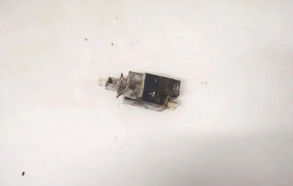Mercedes-Benz 190 W201 Brake pedal sensor switch 0015450109