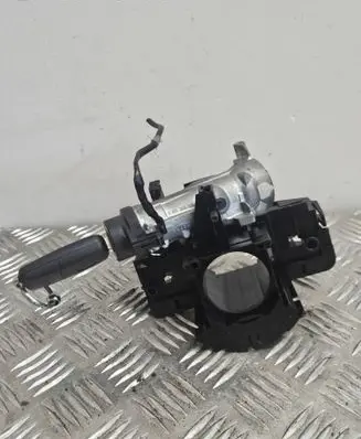 Volkswagen Touran I Ignition lock 1K0905851B