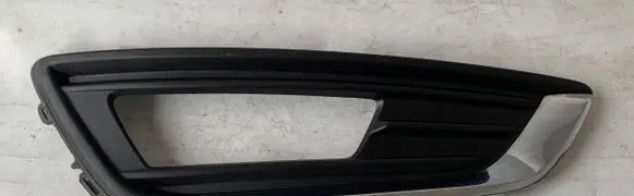 Ford Focus Front bumper lower grill F1EB15A298B