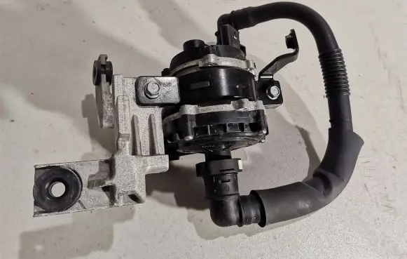 Hyundai Ioniq 5 Electric auxiliary coolant/water pump