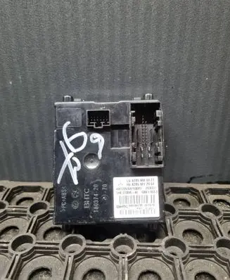 Mercedes-Benz C W204 Air conditioner control unit module A2059006923 5HB01089540