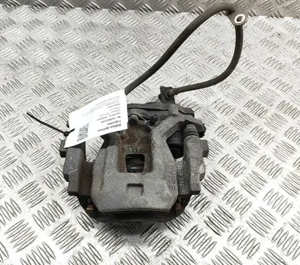 Toyota Camry VIII XV70 Rear brake caliper 4783033270