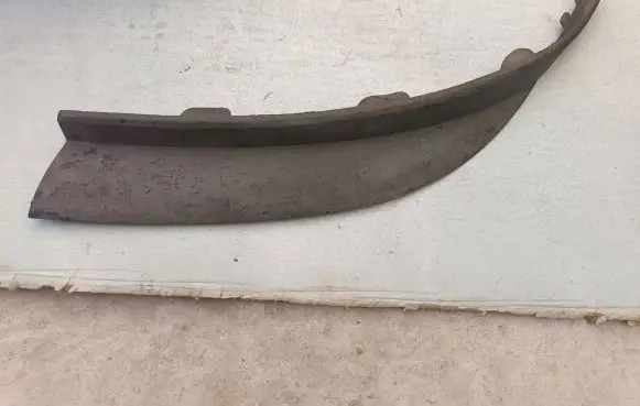 Opel Astra J Front bumper lip 13264407
