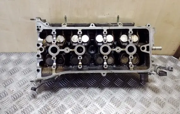 Toyota RAV 4 (XA20) Engine head 1ZFE