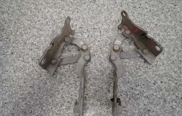 Hyundai Sonata Engine bonnet/hood hinges