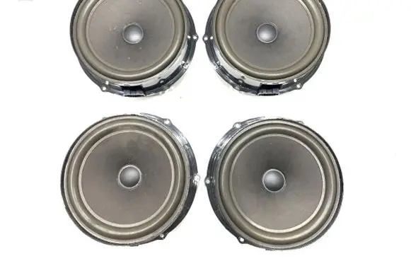 Volkswagen Touareg II Audio system kit 7P6035454