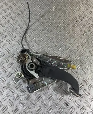 Mercedes-Benz C W204 Handbrake/parking brake lever assembly A2044201584