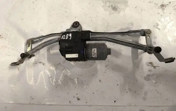 BMW X4 F26 Front wiper linkage and motor 7338655 20140828