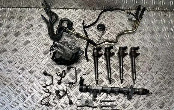 Audi A4 S4 B8 8K Fuel injection system set 0445110641 03L130755AC 03L130277Q