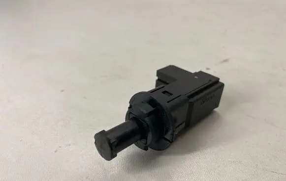 Jeep Grand Cherokee Brake pedal sensor switch 68078700AE