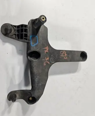 Audi TT TTS Mk2 Air filter cleaner box bracket assembly 8J0129671E