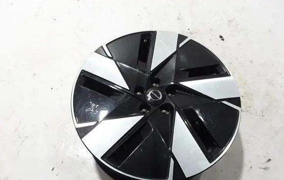 Volvo C40 R19 alloy rim 32294213