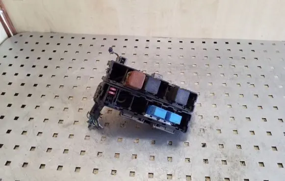 Nissan Navara D40 Fuse box set