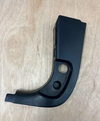 BMW 5 E60 E61 Foot area side trim 51437025029 A047467