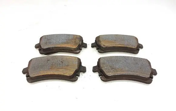 Volkswagen Transporter - Caravelle T5 Brake pads (rear) 
