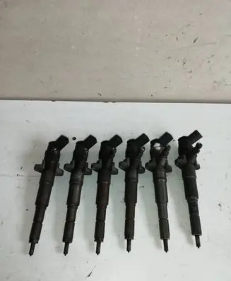 BMW 5 E60 E61 Fuel injectors set 0445110209