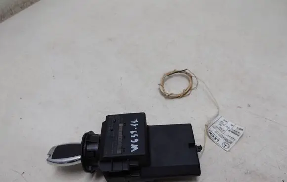Mercedes-Benz Vito Viano W639 Ignition lock A6399002201 6399002201